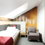 Hotel Straznice 3*