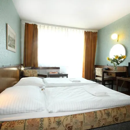 Hotel Strážnice 3*