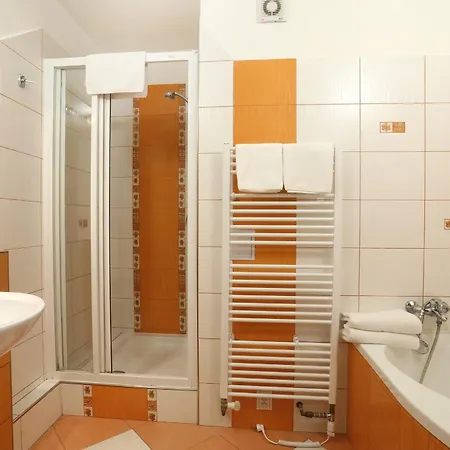 Hotell Hotel Straznice 3*