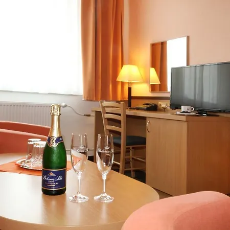 호텔 Hotel Straznice Strážnice