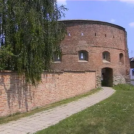 Hotel Strážnice 3*