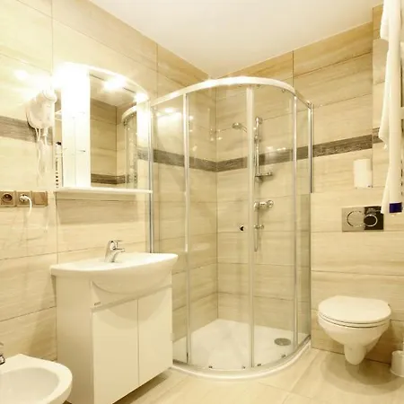 호텔 Hotel Straznice