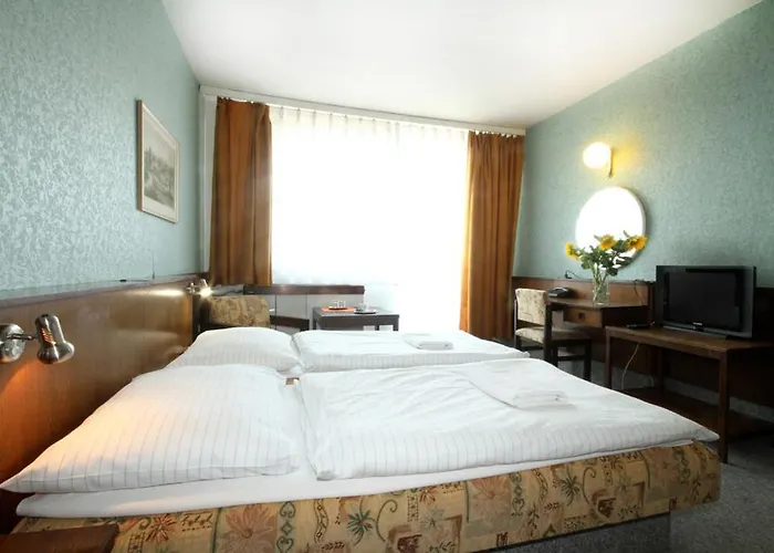 Hotel Strážnice 3*